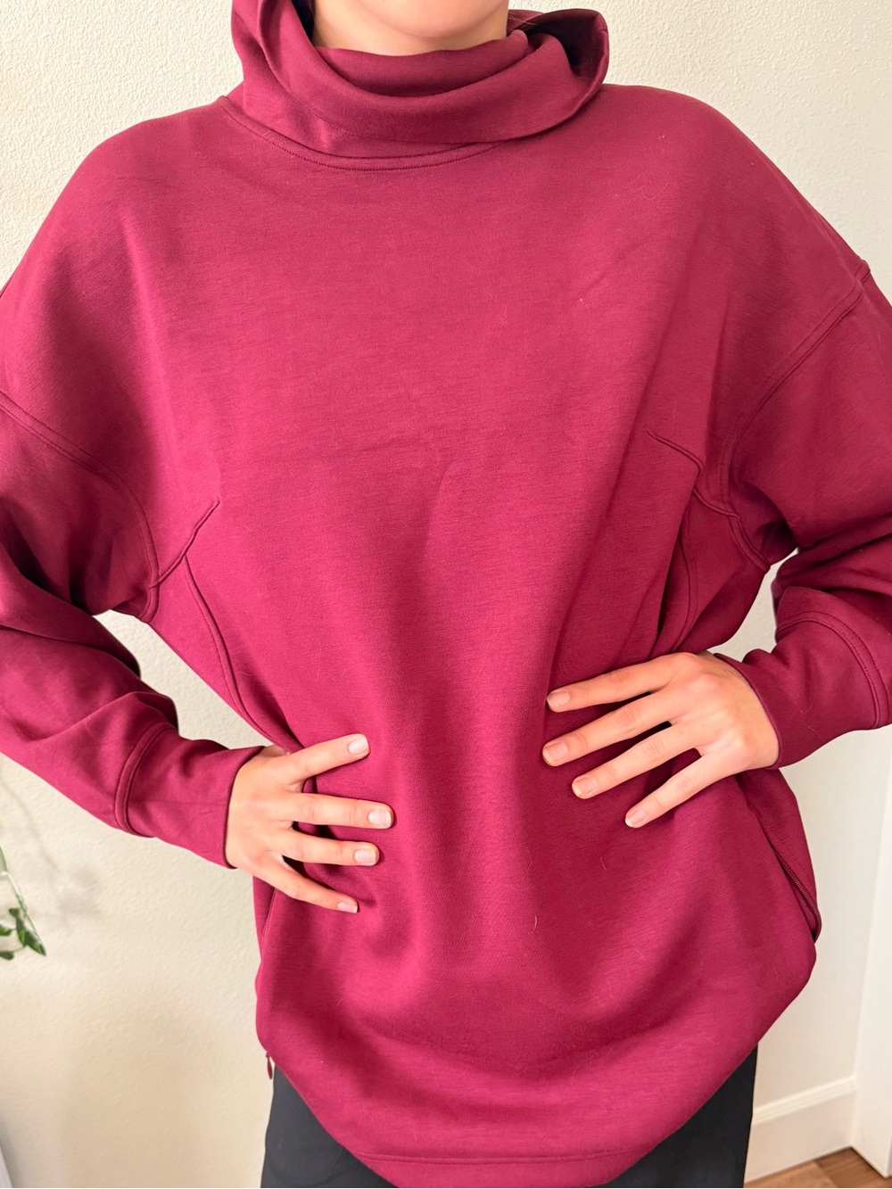 LULULEMON size 10 Versatile Turtleneck